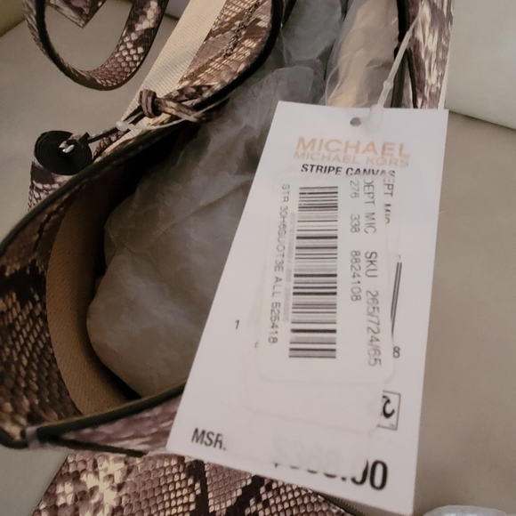 New w/tags Michael Kors tote - Picture 6 of 8